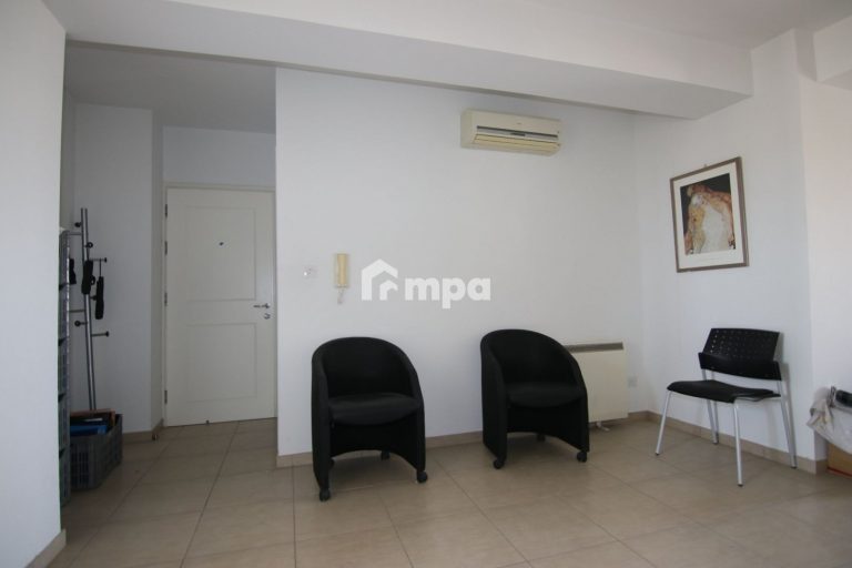 3 Bedroom Apartment for Sale in Agios Dometios, Nicosia District