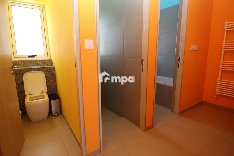 4 Bedroom House for Sale in Dali, Nicosia District