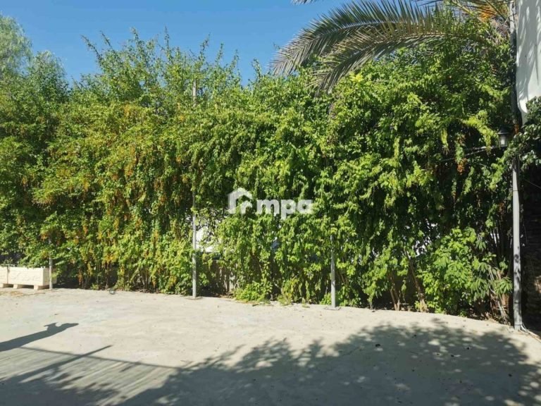 200m² Building for Sale in Aglantzia, Nicosia District