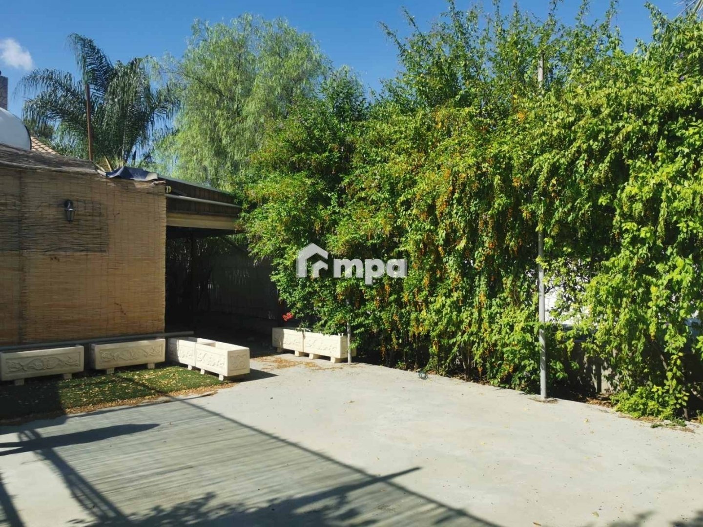 200m² Building for Sale in Aglantzia, Nicosia District