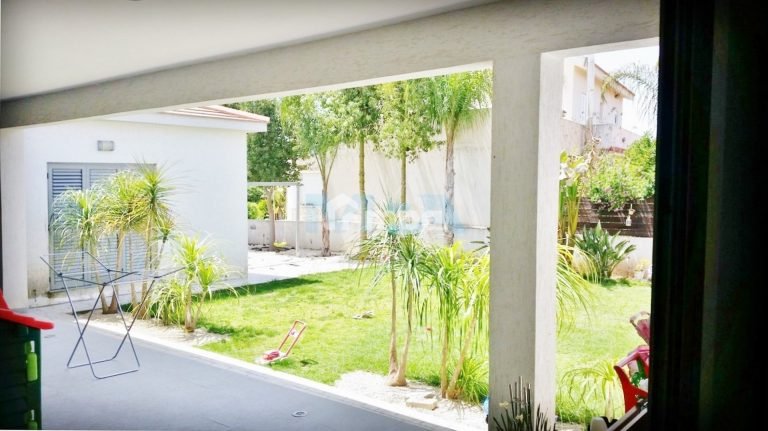 Cheap Houses and Villas for Sale Nicosia up to 800000 euro