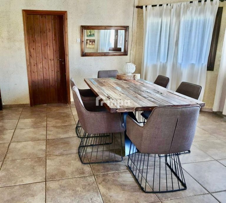 3 Bedroom House for Sale in Strovolos, Nicosia District