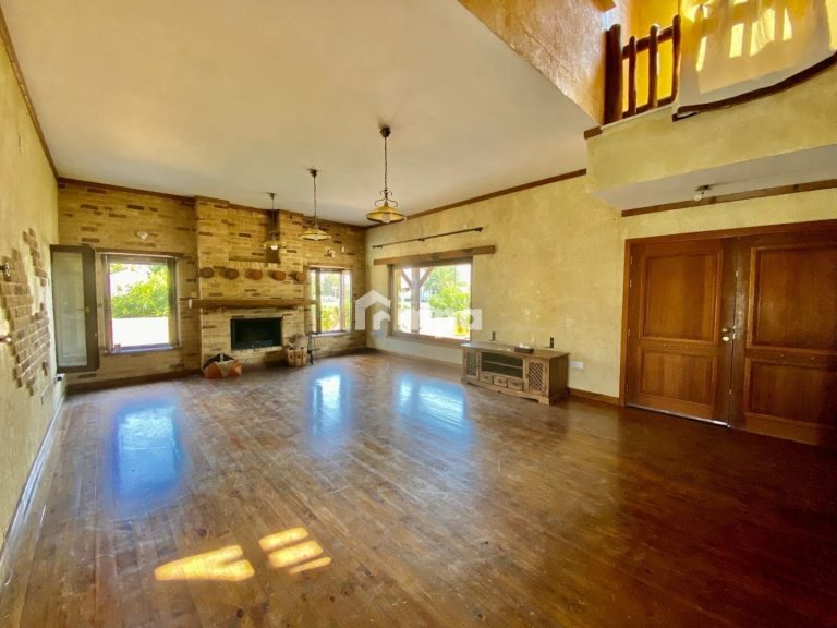 3 Bedroom House for Sale in Strovolos, Nicosia District