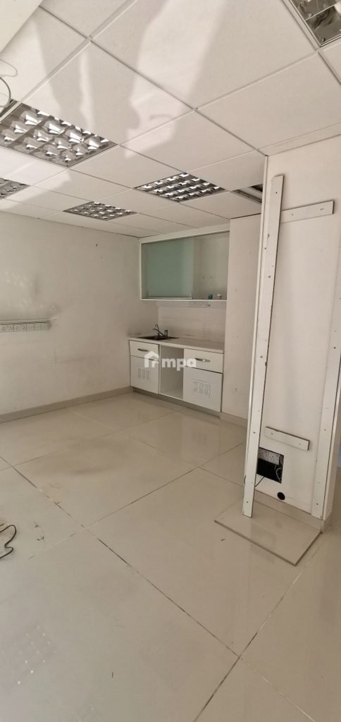 85m² Commercial for Rent in Engomi, Nicosia District