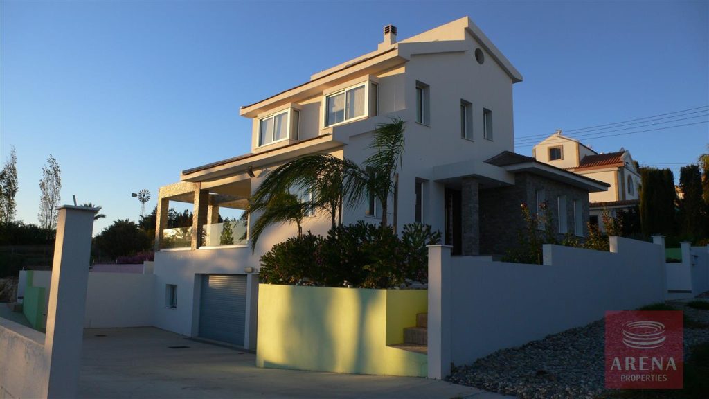 4 Bedroom Villa for Sale in Paralimni, Famagusta District