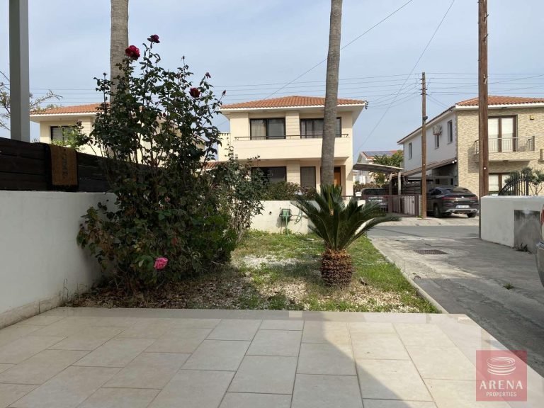 2 Bedroom Villa for Sale in Livadia Larnakas, Larnaca District