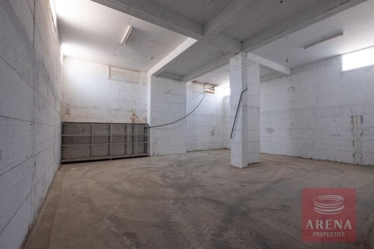1710m² Warehouse for Sale in Aradippou, Larnaca District