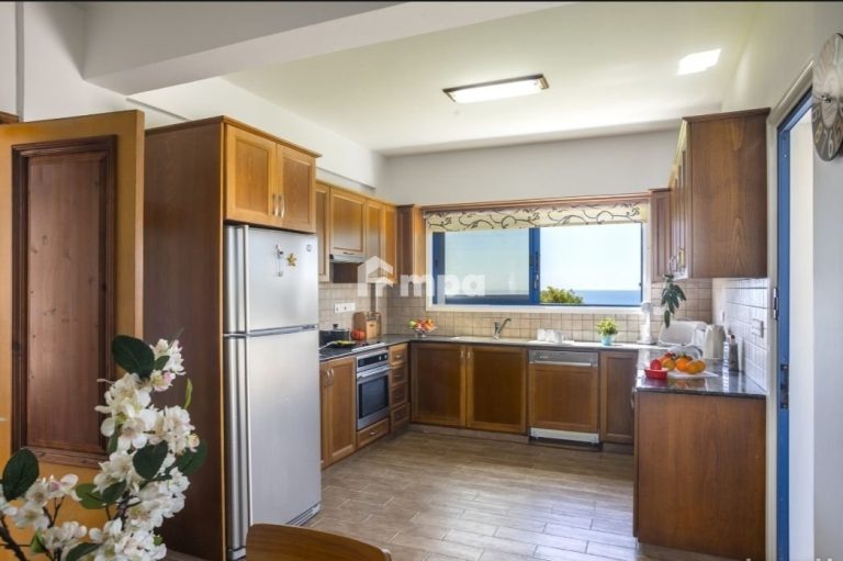 4 Bedroom House for Sale in Maroni, Larnaca District