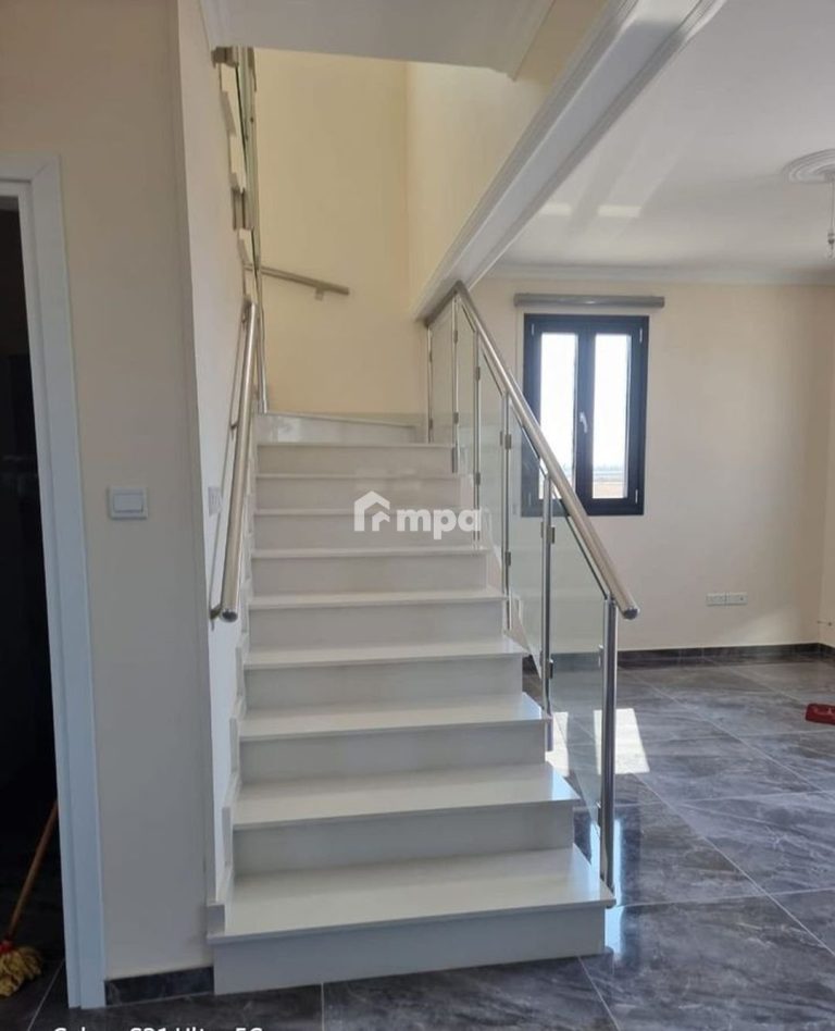 4 Bedroom House for Rent in Mazotos, Larnaca District
