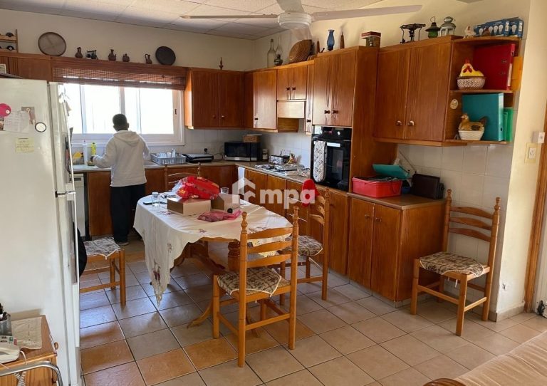 Cheap Houses and Villas for Sale Nicosia up to 600000 euro