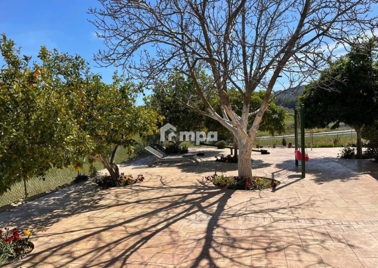 Cheap Houses and Villas for Sale Nicosia up to 600000 euro