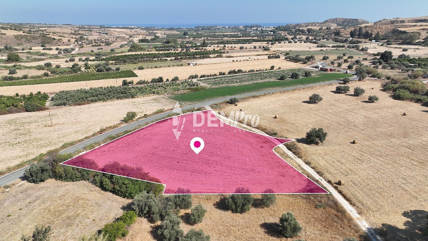 5,650m² Plot for Sale in Chrysochou, Paphos District