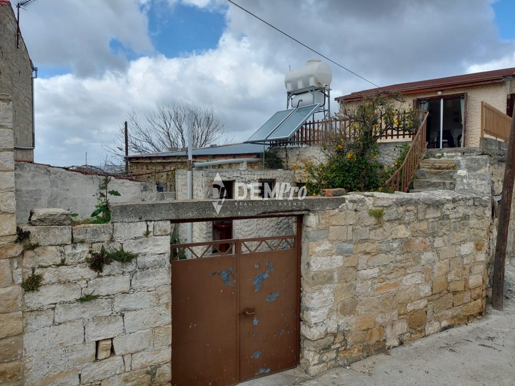 2 Bedroom House for Sale in Dora, Limassol District
