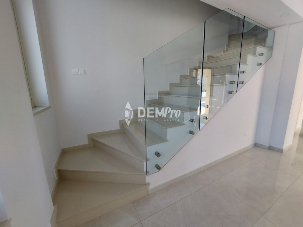 3 Bedroom House for Sale in Kissonerga, Paphos District