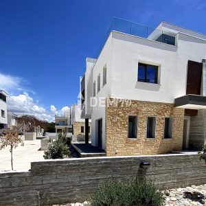 3 Bedroom House for Sale in Chlorakas, Paphos District