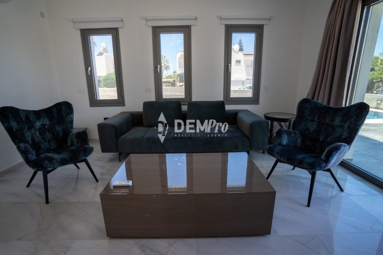 3 Bedroom House for Sale in Chlorakas, Paphos District