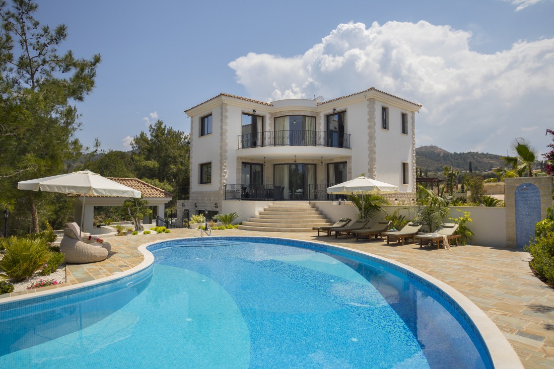 4 Bedroom House for Sale in Argaka, Paphos District