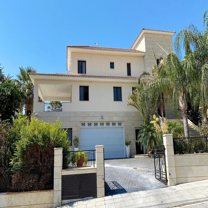 6+ Bedroom Villa for Sale in Limassol – Agia Fyla