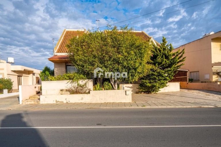 3 Bedroom House for Sale in Paralimni, Famagusta District