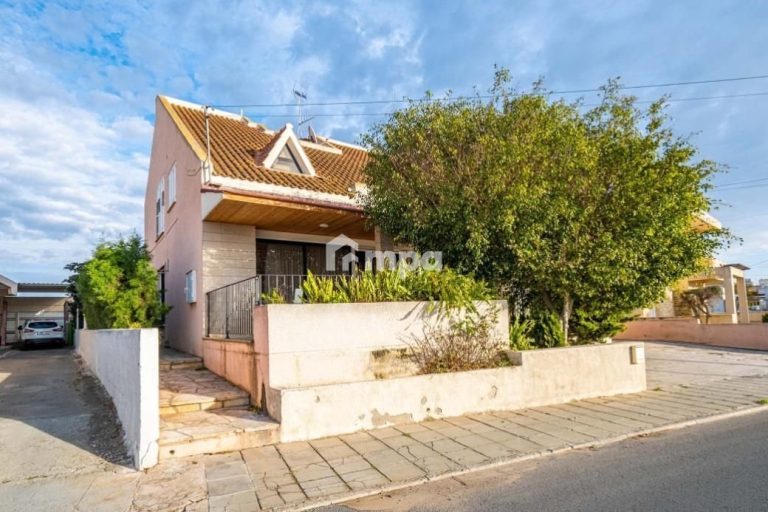 3 Bedroom House for Sale in Paralimni, Famagusta District