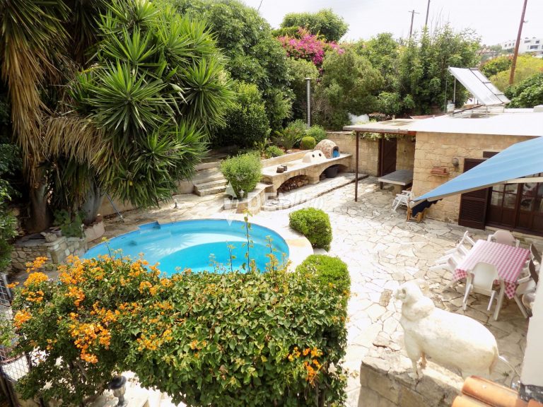4 Bedroom Villa for Sale in Mesogi, Paphos District