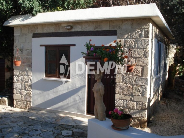 4 Bedroom Villa for Sale in Mesogi, Paphos District