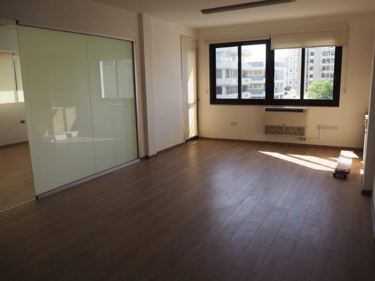 148m² Office for Rent
