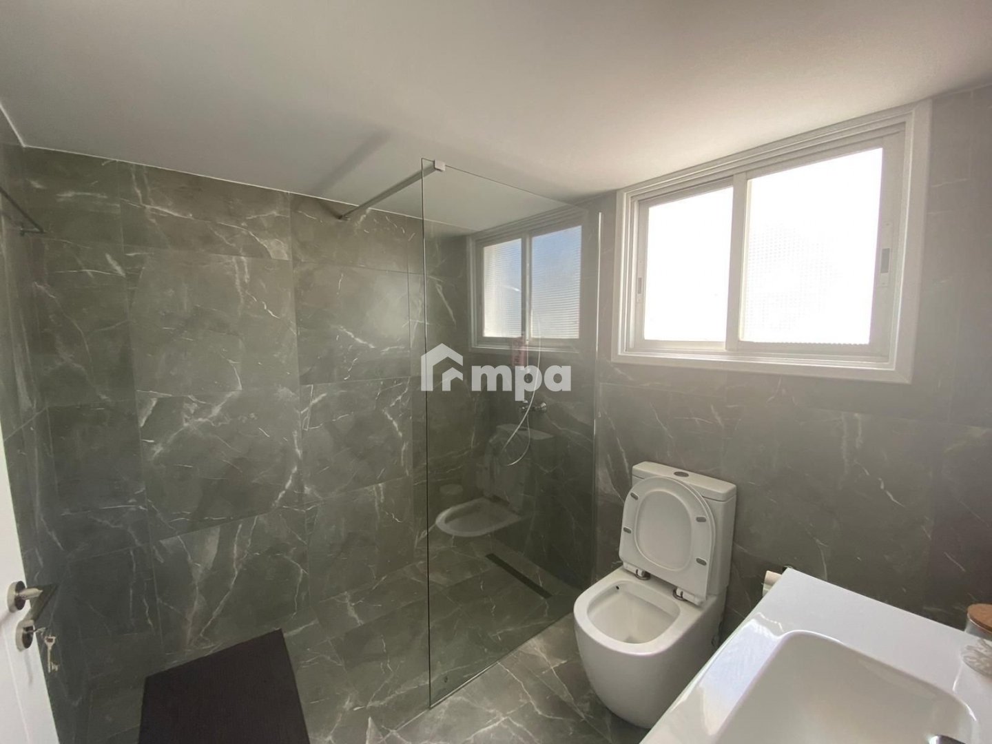 2 Bedroom Apartment for Sale in Engomi, Nicosia District