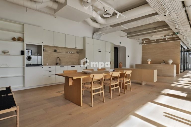 14m² Office for Rent in Nicosia District