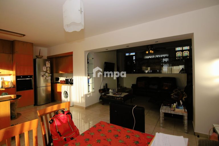 4 Bedroom House for Rent in Latsia, Nicosia District