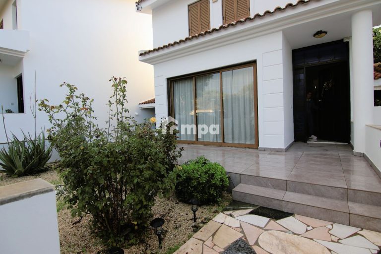 4 Bedroom House for Rent in Latsia, Nicosia District