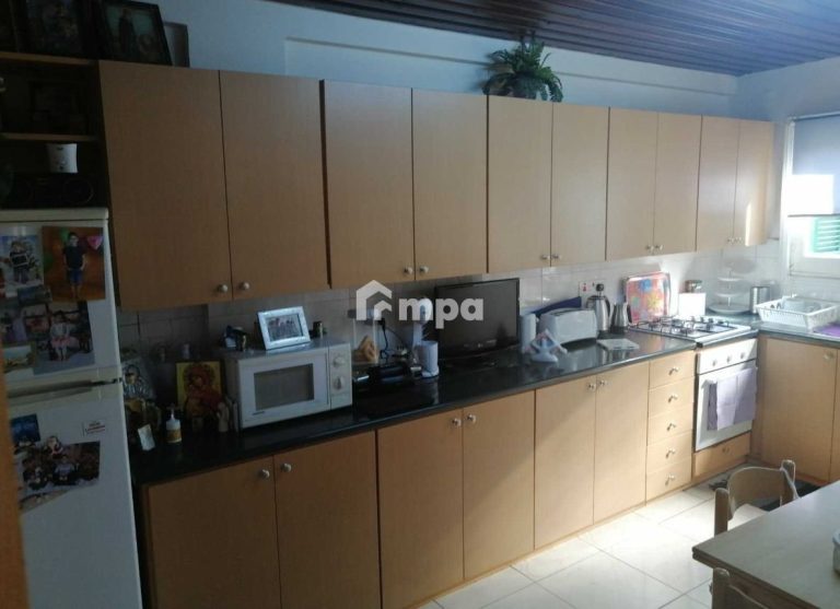 3 Bedroom House for Sale in Agios Dometios, Nicosia District