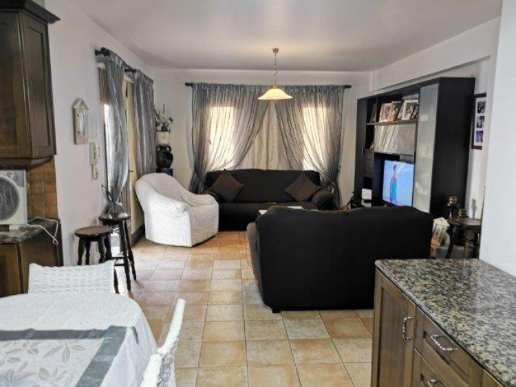 3 Bedroom House for Rent in Kato Polemidia, Limassol District