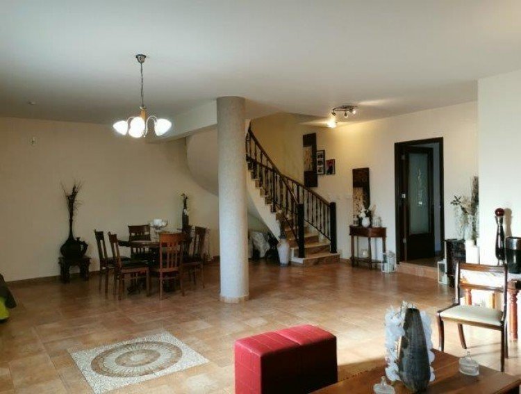3 Bedroom House for Rent in Kato Polemidia, Limassol District