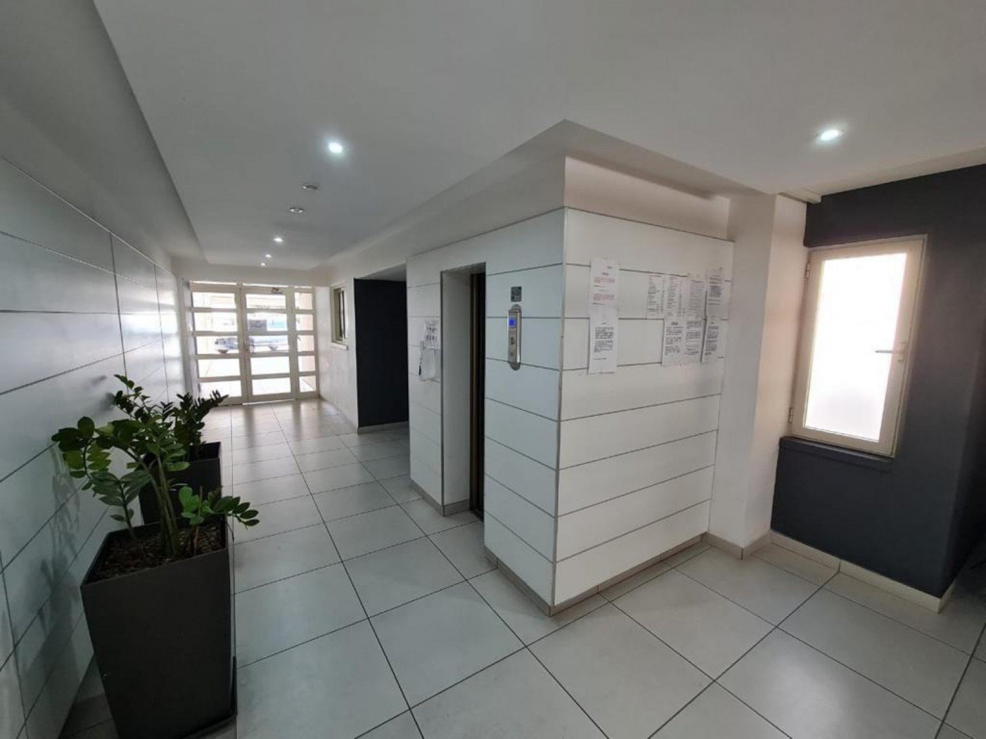 190m² Office for Rent in Limassol District