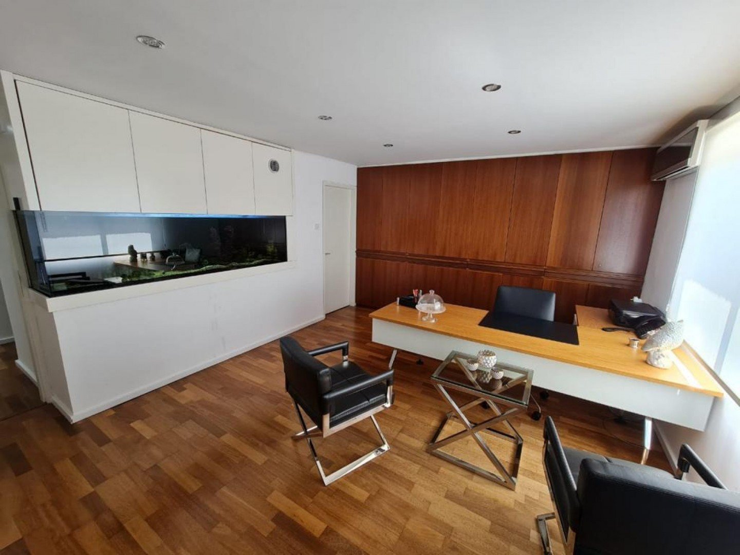 190m² Office for Rent in Limassol District