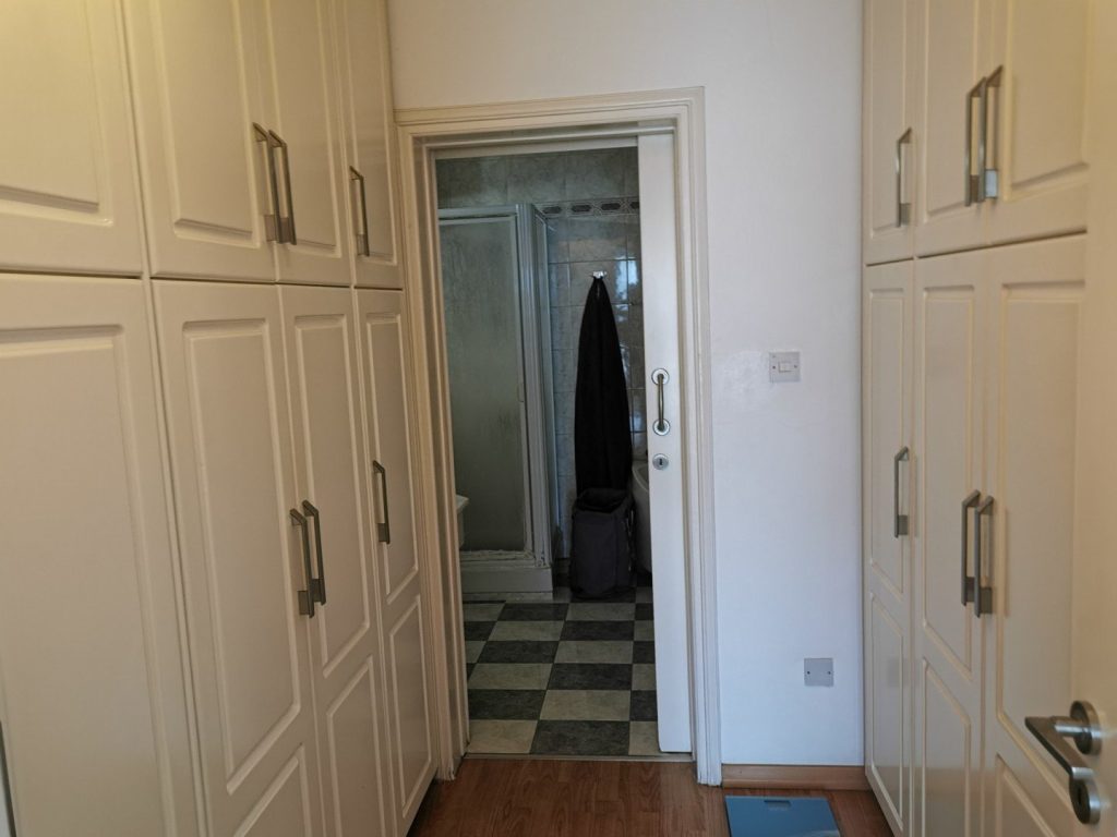 5 Bedroom House for Rent in Agios Tychonas, Limassol District