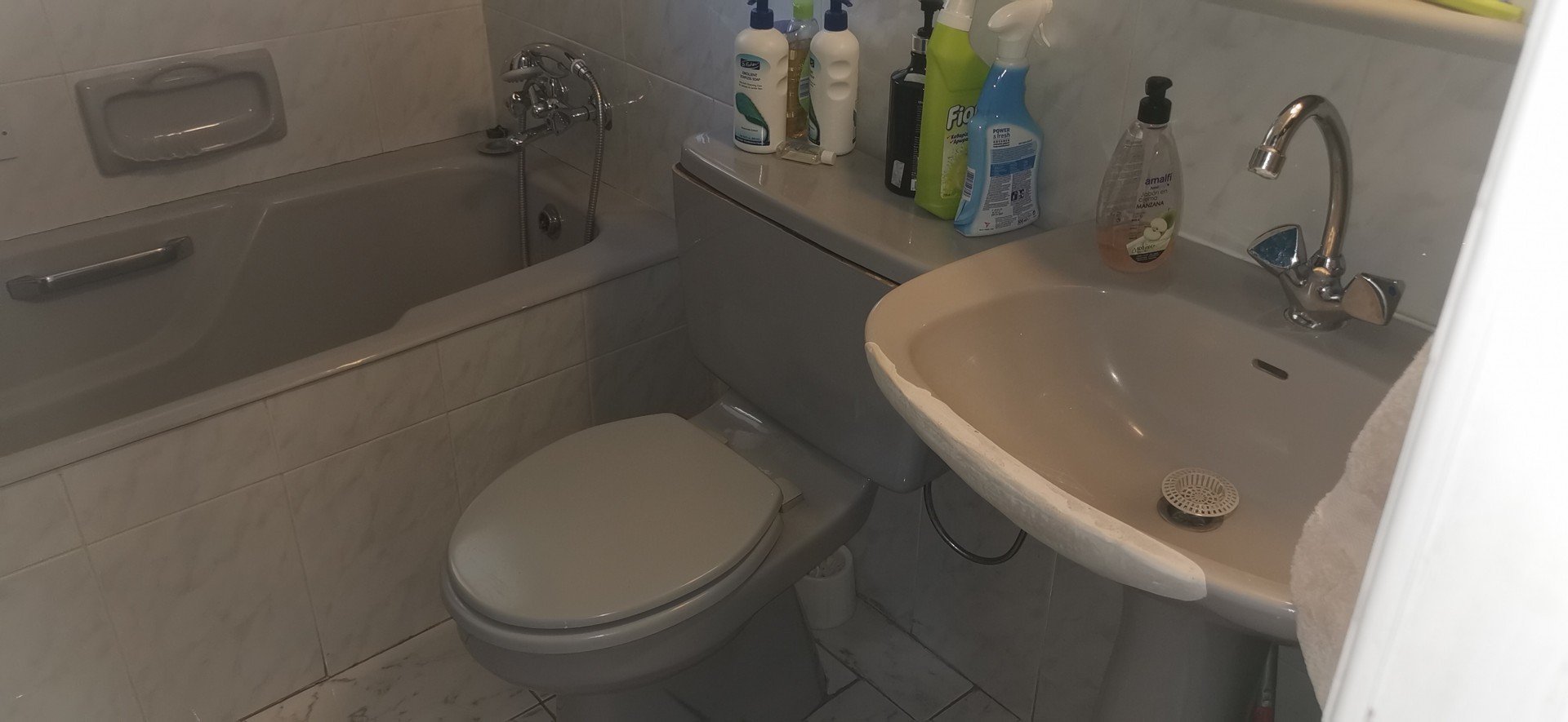 90m² Office for Rent in Limassol – Agia Zoni
