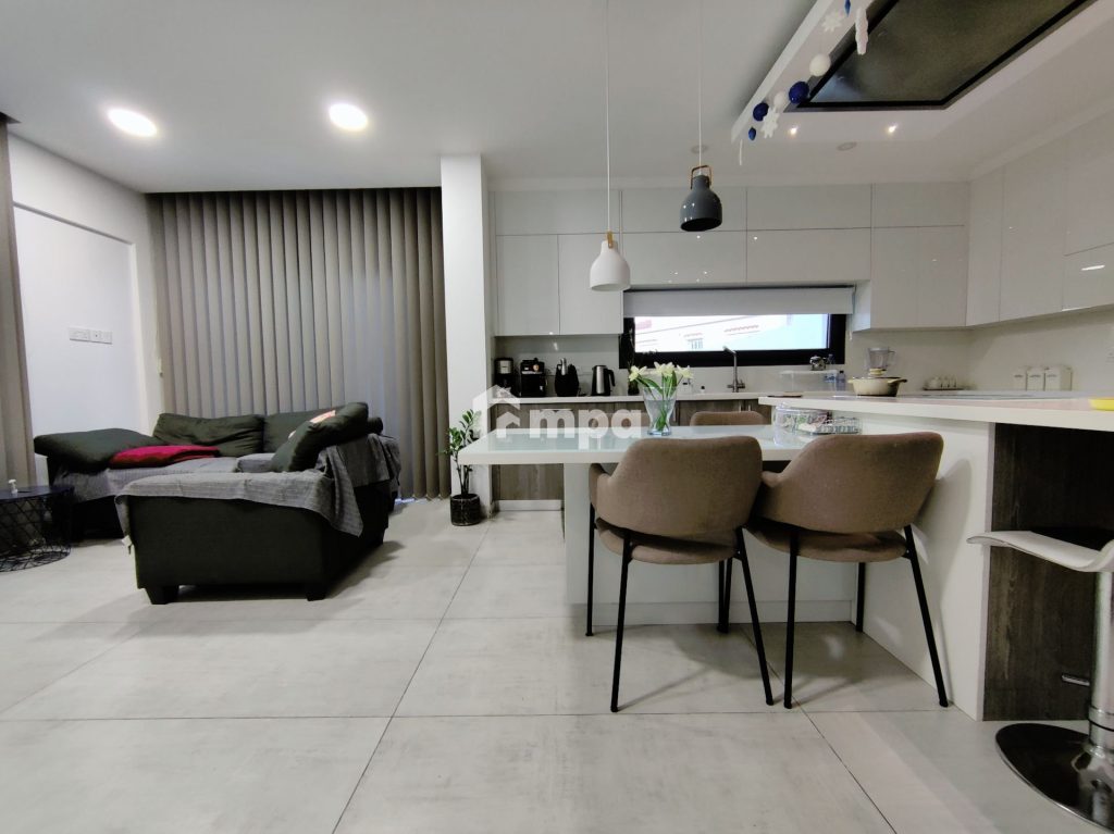 4 Bedroom House for Sale in Tseri, Nicosia District