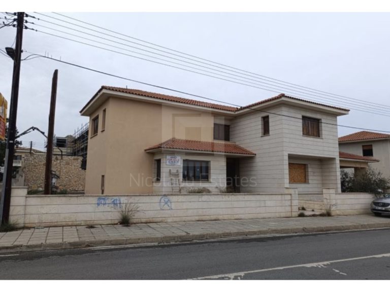 4 Bedroom House for Sale in Strovolos, Nicosia District