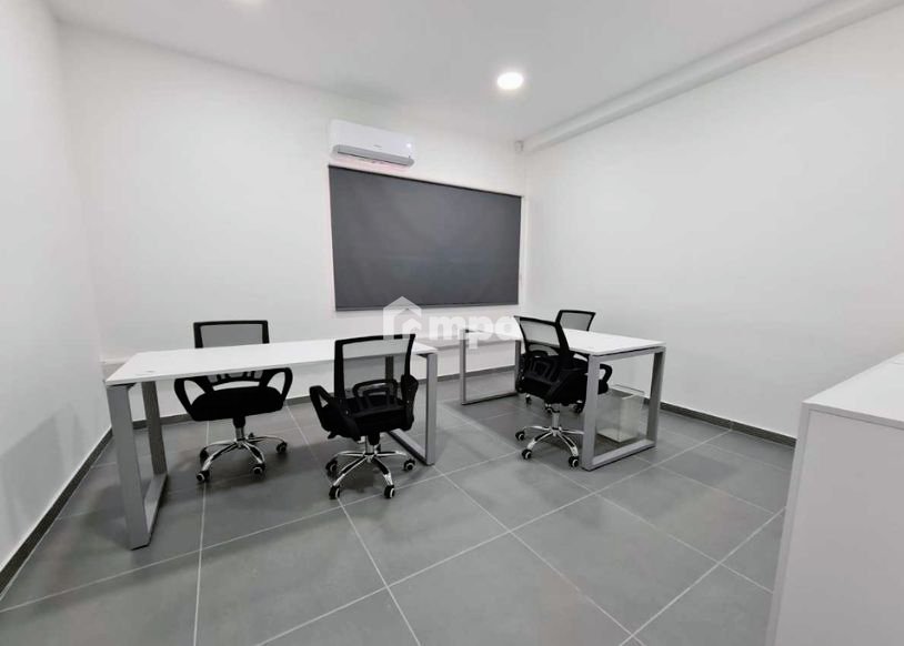 11m² Office for Rent in Agios Dometios, Nicosia District