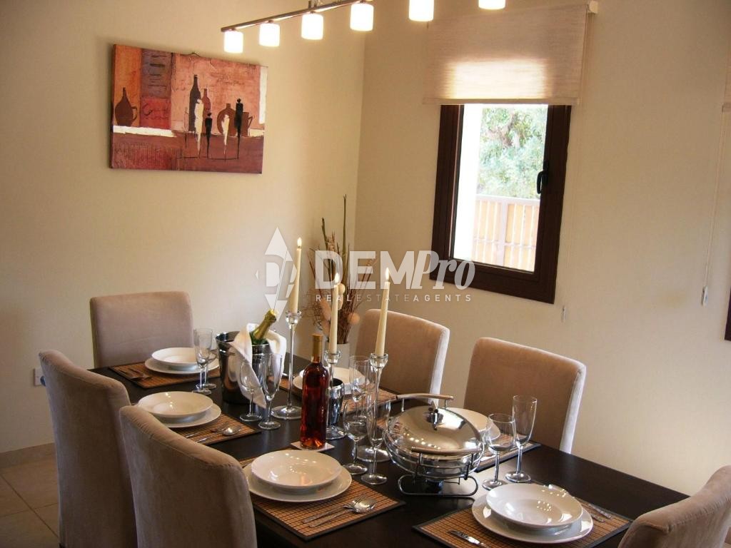 4 Bedroom House for Rent in Neo Chorio Pafou, Paphos District