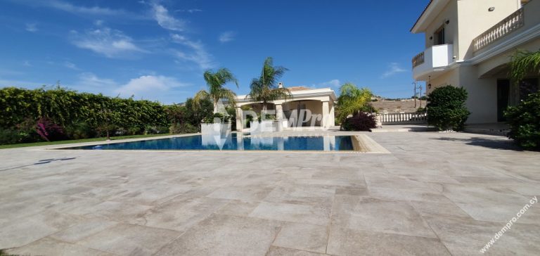 5 Bedroom House for Rent in Peyia, Paphos District