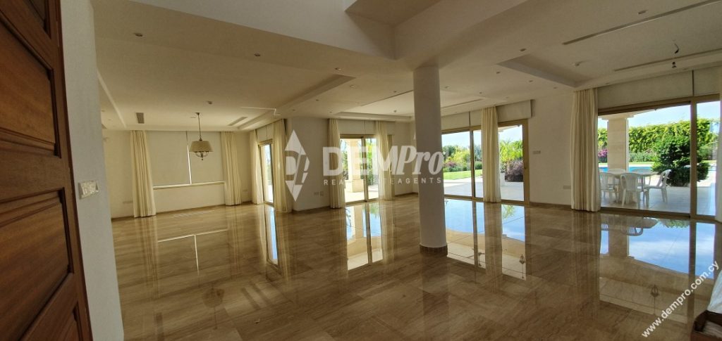 5 Bedroom House for Rent in Peyia, Paphos District