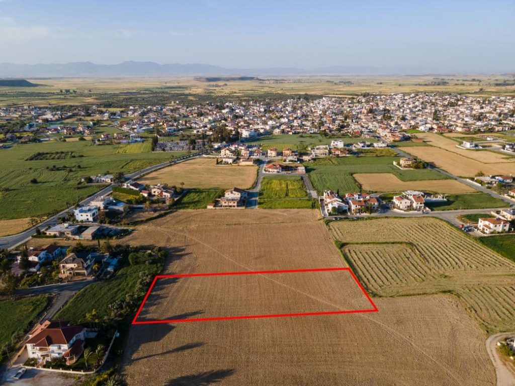 4,683m² Plot for Sale in Athienou, Larnaca District