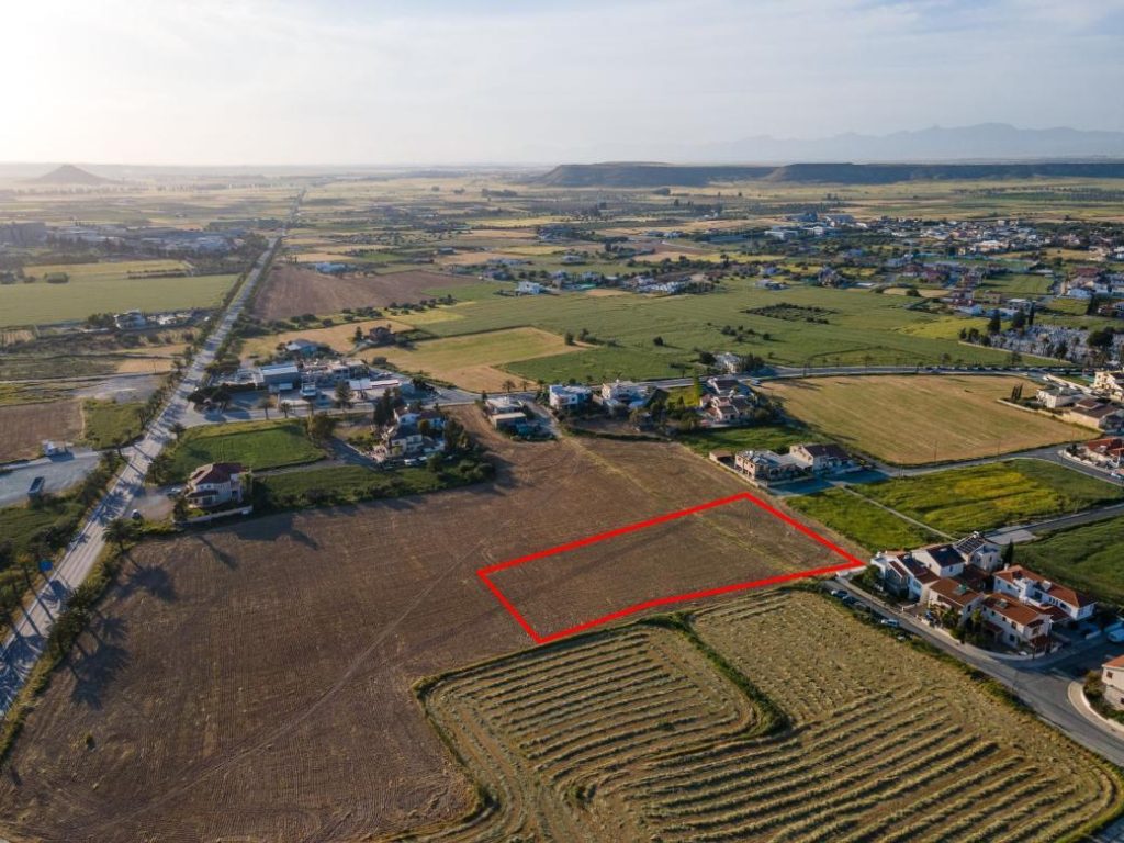 4,683m² Plot for Sale in Athienou, Larnaca District