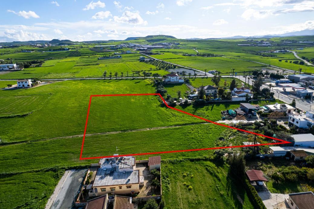 7,024m² Plot for Sale in Athienou, Larnaca District
