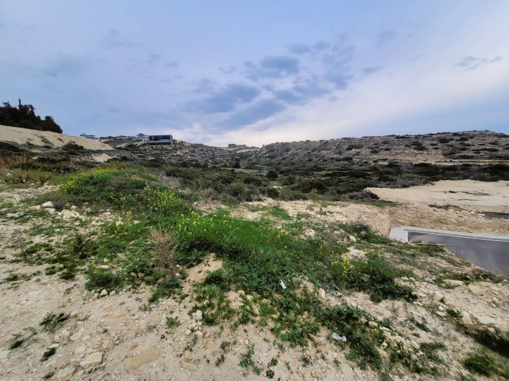 1,412m² Plot for Sale in Agios Tychonas, Limassol District