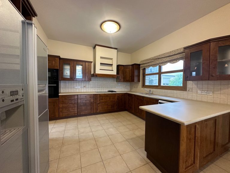 5 Bedroom House for Sale in Limassol – Agios Athanasios