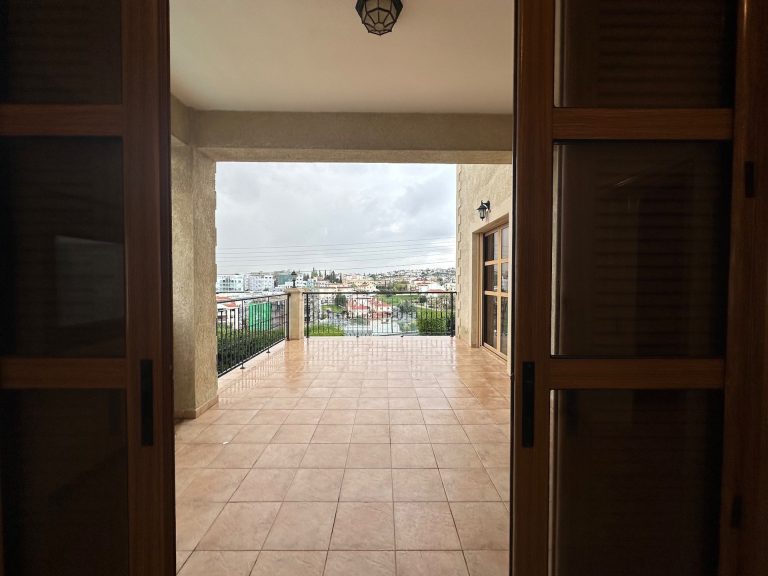 5 Bedroom House for Sale in Limassol – Agios Athanasios